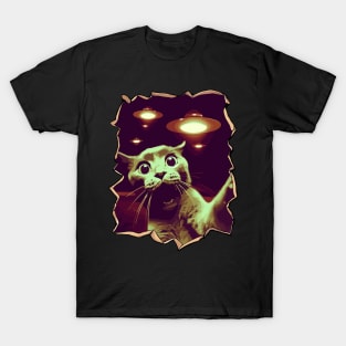 Funny Cat Selfie With UFOs Behind T-Shirt